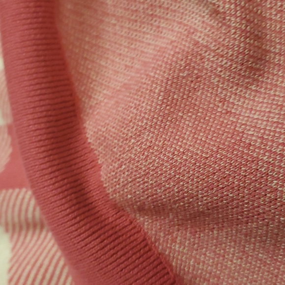 NEW! Belle by Kim Gravel pink plaid color block sweater. Never worn. Medium. - Picture 6 of 6